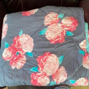 PINK reversible comforter 🌸